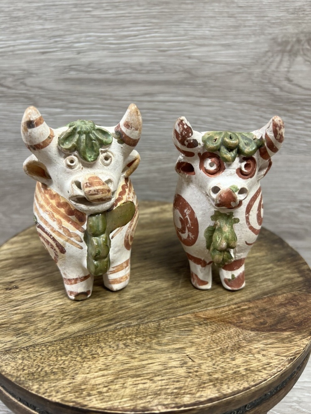 VTG Ceramic Peruvian Bull Figurine Handmade Painted Terracotta Clay Sculptures